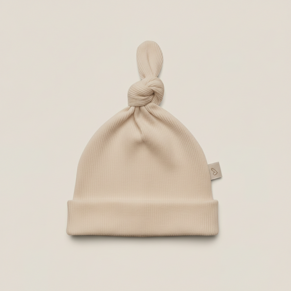 Czapeczka niemowlęca – Light beige - dzianina prążkowana