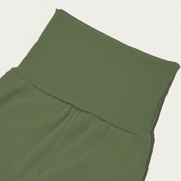 Regulowane Spodenki Niemowlęce – Green Olive